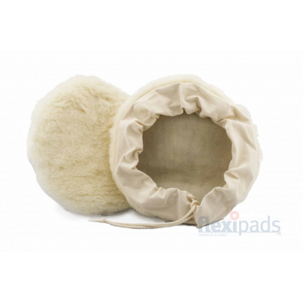 Bonnet Peau de Mouton à Corde
